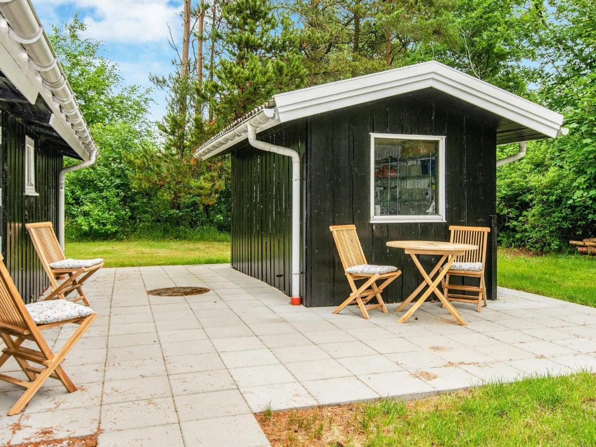 5 Person Holiday Home In Oksb L Dyreby Bagian luar foto