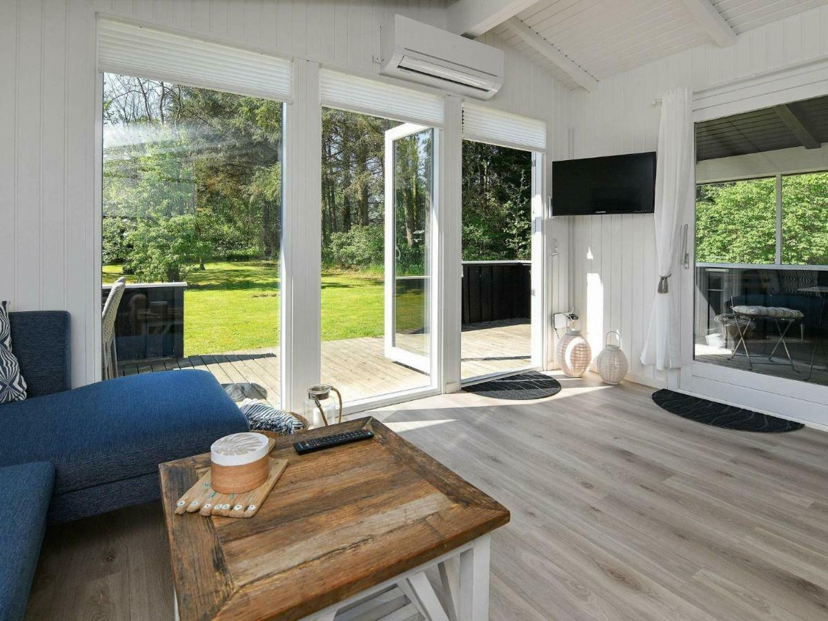 5 Person Holiday Home In Oksb L Dyreby Bagian luar foto